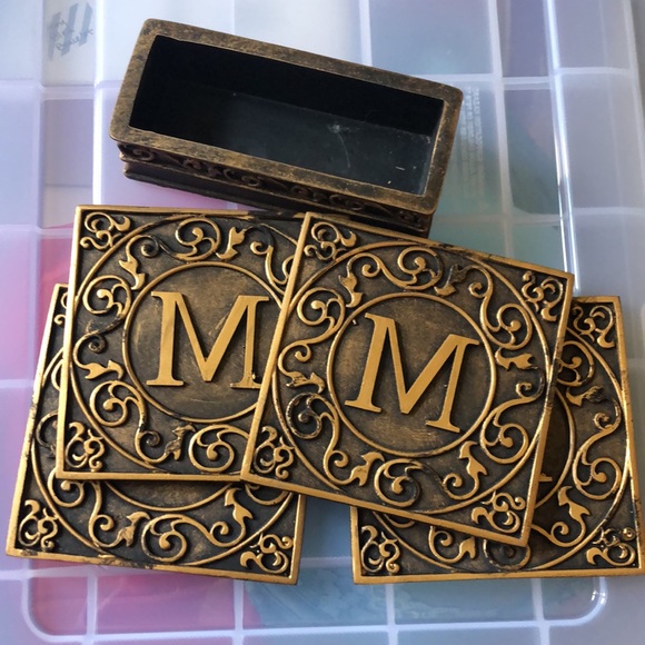 “M” Tile coaster set - Picture 2 of 3